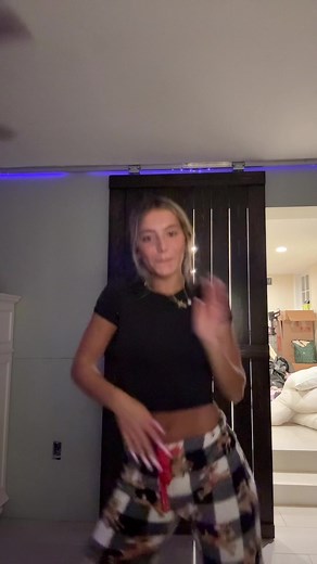 Ava Nuci Twerk Compilation and Friend Moments