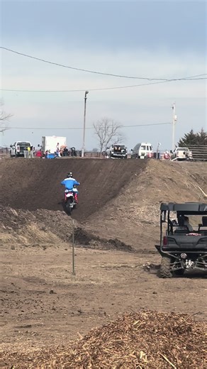 Quad got to step into the big bike class for the first time to break in his new 125 he got comfortable really fast and took to it nicely really looking forward to seeing his progress this season it’s been several months since we got to ride and the kids are looking great #usa🇺🇸 #dirtbike #yz125 #yamaha #DBK