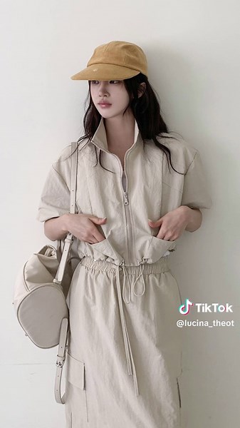 𝟚 𝟘 𝟚 𝟞 𝚂/𝚂 𝘯𝘦𝘸 𝗹𝘂𝗰𝗶𝗻𝗮 스킵아노락세트(자켓/밴딩스커트) 베이지/블랙 FREE #도매의류 #디오트 #루시나 #제작문의 #샘플문의