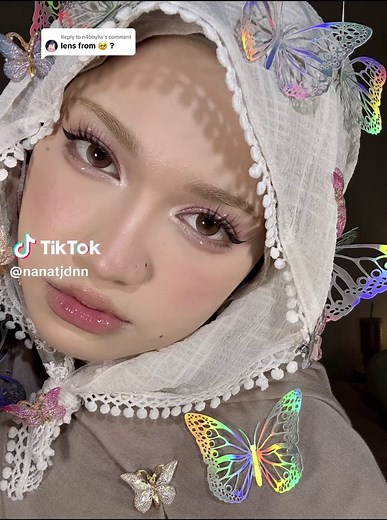 How to Choose the Right Contact Lens for Your Eyes