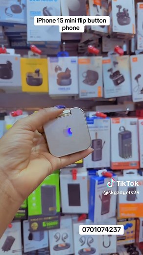 Exploring the iPhone 15 Mini Flip Button Phone