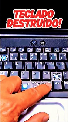 How to Replace a Laptop Keyboard Missing Keys! 😱 #Shorts #CompaqCQ40