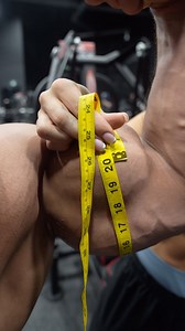 Devin Bernardo on Instagram: "Finally 20 Inches… Biggest They’ve Ever Been💪🏽 . @vqfit Code: Devin"