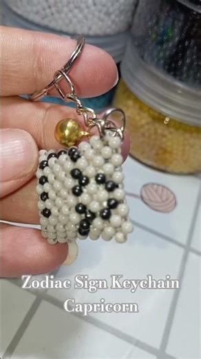 Zodiac Sign Keychain Capricorn #beading #diy #manikmanik #zodiac #zodiacsigns #keychain #capricorn