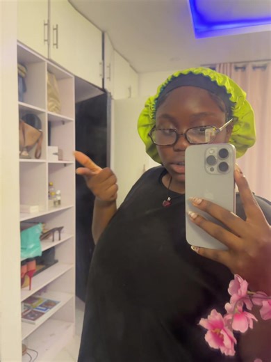 Sorry for the dirty mirror, I was too lazy to clean it 😪