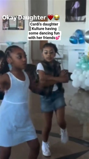 Cardi's daughter Kulture having some dancing fun with her friends💕