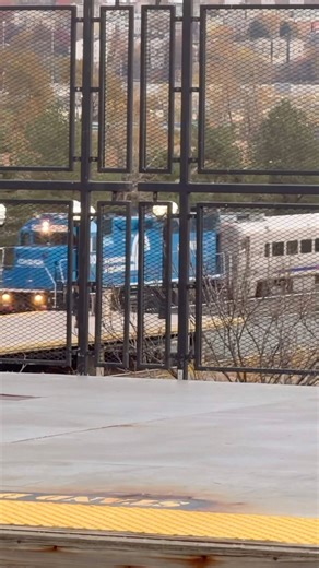 #4208 #conrail #njtransit #secaucus #railfan #railway #railroad #virlshort #trains