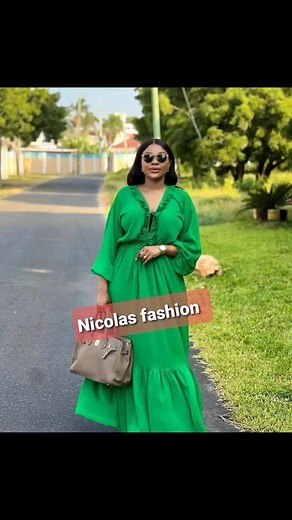 robe disponible chez nous à assiganmé hollando au 92540234