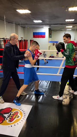 Boxing Techniques Training in a Gym Setting