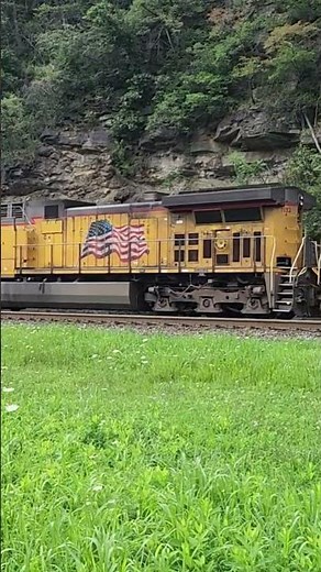 Norfolk Southern and Union Pacific Locomotives at the Horseshoe Curve