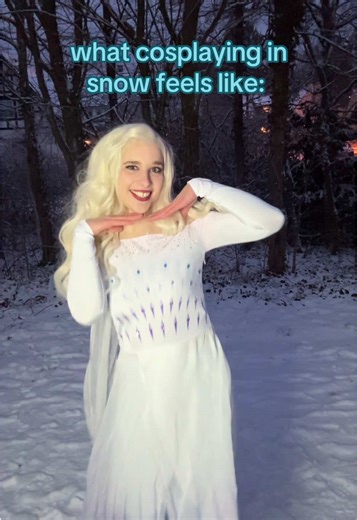 biggest thanks to leann for letting me drag her out into the cold🤭 || #elsa #elsacosplay #frozen #frozencosplay #elsafrozencosplay