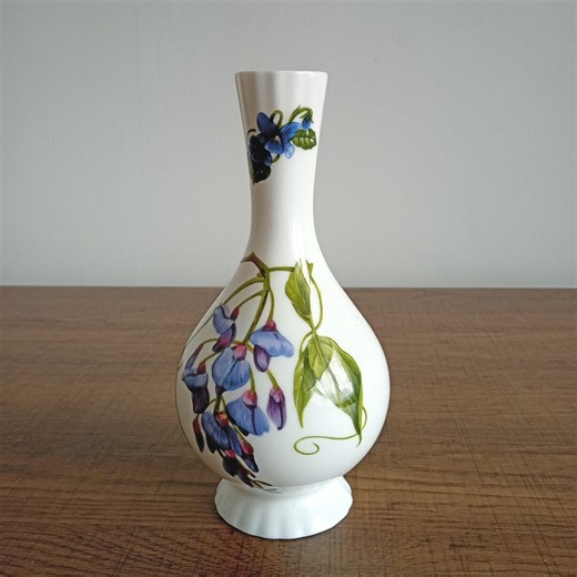 Vintage Aynsley Bone China Bud Vase - Etsy UK