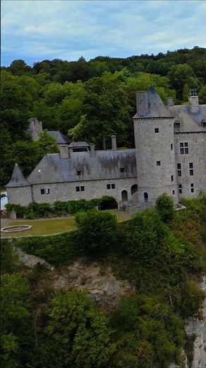 Château de Walzin 🏰🌿🇧🇪