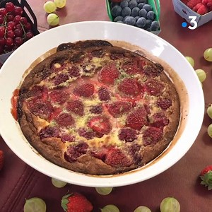 Notre recette du vendredi à un goût de douceur ... Essayez en toute simplicité notre clafoutis aux fruits rouges 😋 Revisité par notre Chef Benjamin Bajeux, miam ! | France 3 Nord Pas-de-Calais