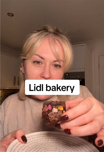 If @LidlGB and their bakery could sponsor me I’d be extremely grateful 😆🙏🏻 #lidl #lidlbakery #brownies