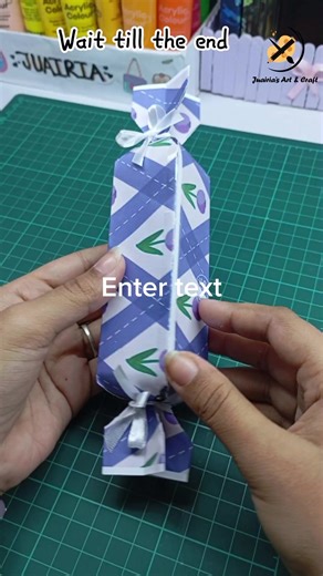 This tiny hacks upgrades any DIY gift 😍😍 Made in minutes 😍🫶🏻 A simple DIY gift using a small hack that makes it feel extra special ✨ Perfect for last-minute gifting... . . . . #reels #diygift​ #handmade​ #giftideas​ #juairiasartandcraft