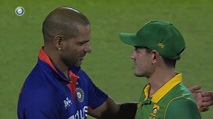 What a win! 🔥 An all-around performance from #TeamIndia to win the final #INDvSA ODI and clinch the series 2⃣-1⃣. 👏👏 Scorecard ▶️ https://bit.ly/INDvSA-3RDODI | Indian Cricket Team