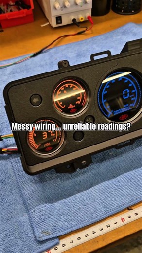 Stop Running Old Gauges in Your Commodore 👀 #shorts #holden #commodore #aussiecars #carmods #custom