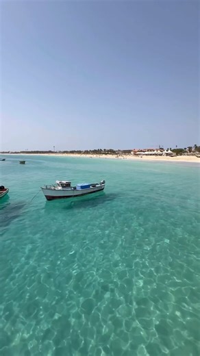 Cabo Verde in December 🥹😍 #CVEI 🇨🇻 The Best Of Cape Verde 🇨🇻 ✨Tailor-made trips | Inter-island tickets ✨Accommodation | Excursions | Activities 🔗 www.capvertenimages.com 📧 booking@capvertenimages.com 📸 Tag us in your pics ✨Credit : @imlorreta | Cap Vert En Images