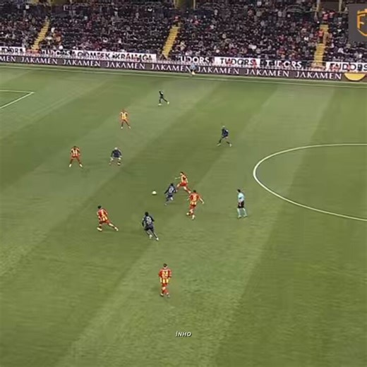 kız: hayır sen tedescoball farben edit değilsinosrada ben: