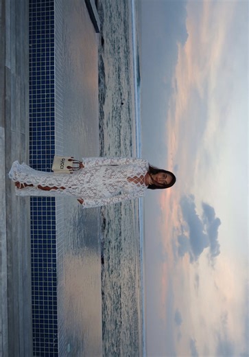 Maldivian sunset🫠 . . . . #maldivesvacation #maldivestiktok #sunset #sunsetlover #creatorsearchinsights