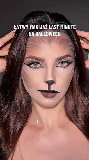 Easy werewolf makeup for #halloween2025 🐺 #werewolfmakeup #werewolfmakeup