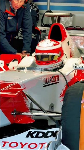 Inside the F1 Engine ( The Science of Extreme Speed )