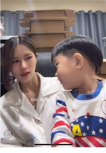 น้าหลานสุดน่ารักกับระบำชาวเกาะ