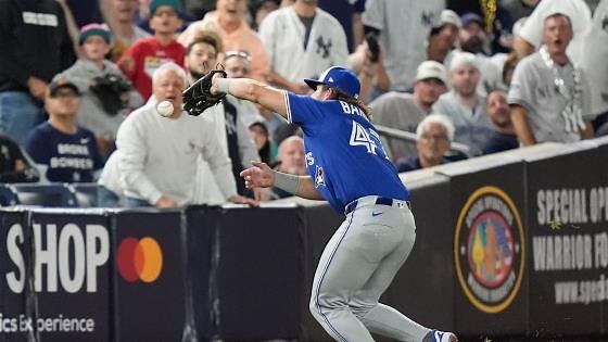 Barger's drop puts Wells in scoring position