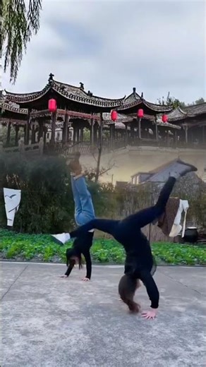 Sister Duo Fitness Challenge: Effortless Workout Moves