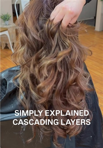 who needs degrees anyway 😗✌🏻 where’s all of my visual divas?! I swear, haircutting became so much easier for me the minute I just started focusing on BALANCE & SYMMETRY rather than degrees 👏 I truly hope this helps someone out there feeling the same struggle I did for so long! Part two will be up super soon so you can complete the haircut with me 🥰 #haircuttutorial #layeredhaircut #butterflycut #hairdressereducation #haireducation