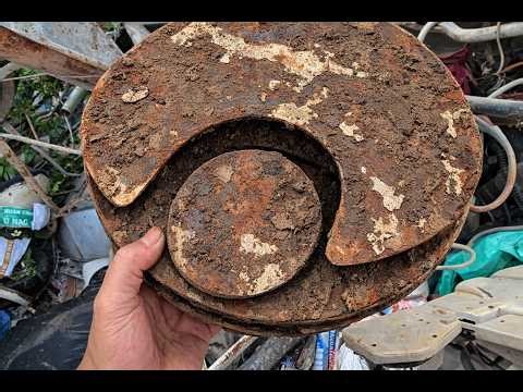Deep Cleaning & Repairing an Old Orage Robot Vacuum cleaner
