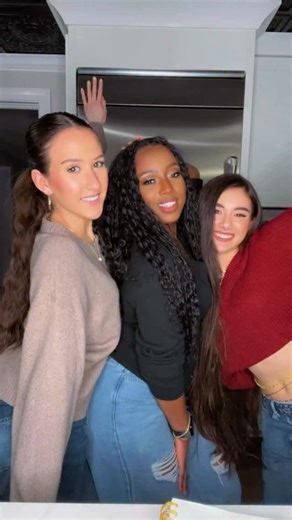 matti3 on Instagram: "Happy new year!!! Thank you for sticking by our side!!! 💕💕 . . . . #momanddaughter #foryoupage #igreels #foryou #newyear"