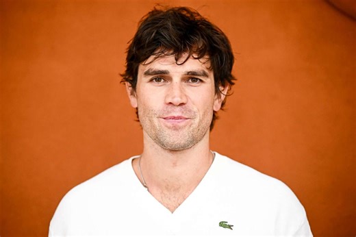 “Riverdale ”star“ ”KJ Apa says parenthood made him 'understand the idea of murder' to protect son