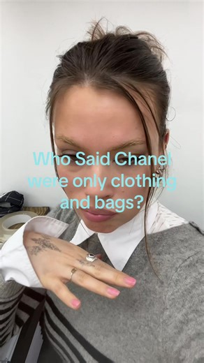 Explore 24K Tooth Gems for Luxury Smile Makeover