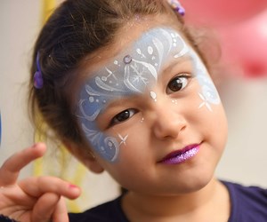 Videoanleitung Kinderschminken Eiskönigin.
