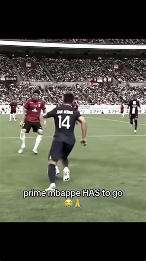 Mbappé's speed is actually a cheat code ⚡️💨 #mbappe #football #shorts