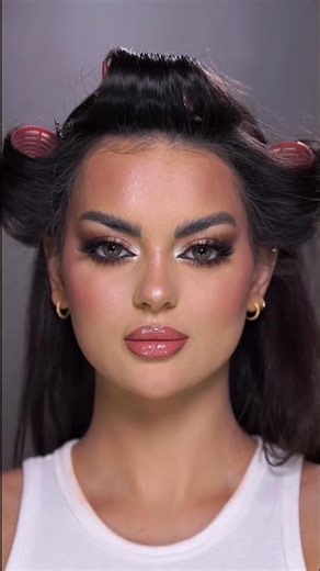 Perfect Juicy Lips Tutorial #shorts #lipgloss #makeup #makeuptutorial #learningwithnk #viral