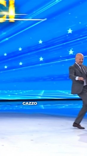 Ogni volta al ristorante sempre la stessa storia… #pucci #ristorante | Pucci