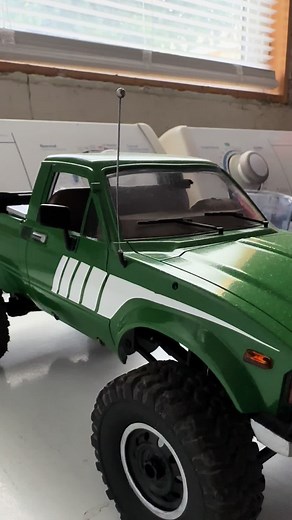 Rc wpl c24-1 pick up truck home made antena, extreme flexibility