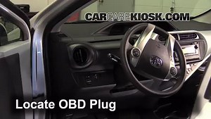 Vérifier la Lumière du Moteur: 2012 Toyota Prius C 1.5L 4 Cyl.