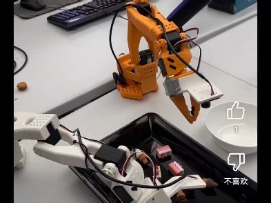 外网 lerobot so-100 arm 复现 英伟达GR00T N1 VLA模型