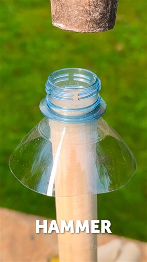 Clothes Hanger from Stick and Bottle 🧥 | 5-Minute Crafts GIRLY