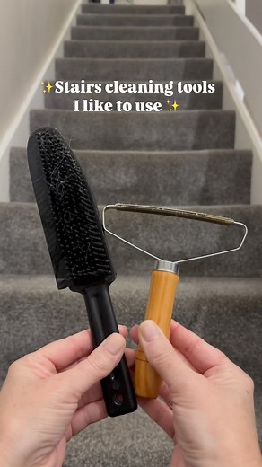 ✨You can’t beat a good cleaning tool ✨ The Lint remover/Carpet Scraper picks up all of those dog hairs as well as lifts my carpet pile making it look new again. The rubber brush is perfect as working it any carpet cleaner/freshener, making my carpets spell nice and clean. Which one have you tried ? ✨Follow @mrsclarkescorner if you like what you see ✨ #carpetcleaning #carpetclean #stairscarpetcleaning #carpetcleaner #cleaning #cleaningcarpet #cleaningcarpets #cleaningtool #cleaningtools #cleaning