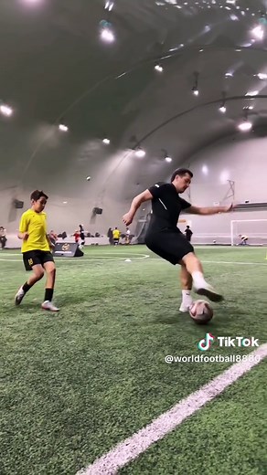 Amazing Football Skills Tutorial to Improve Your Game