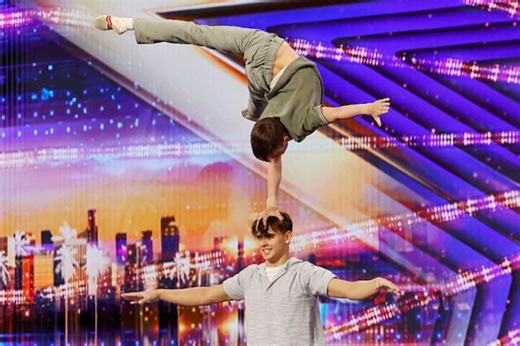 'AGT' Early Release Audition: Osso Brothers Perform