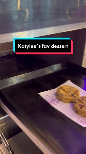 Making Katylee Bailey's Favorite Dessert - TikTok Desserts