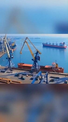 India’s “Chicken’s Neck” — a narrow 22-kilometer corridor — connects the country’s mainland to its northeastern states. This tiny stretch holds immense strategic and economic value, linking trade routes and regional connectivity projects across South Asia. #India #GeographyFacts #SouthAsia #GlobalConnections #WorldMap | Trending News