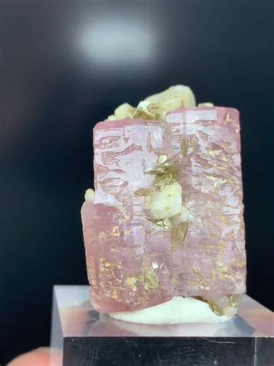 Pink Apatite Twin Terminated Lustrous Crystal With Mica Fluorescent From Skardu Pakistan - Etsy