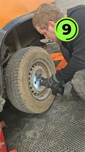 Mainos: Würth Kesärenkaat vaihto alle 10sec? ⚒️ Akkupulttipyssy testi.